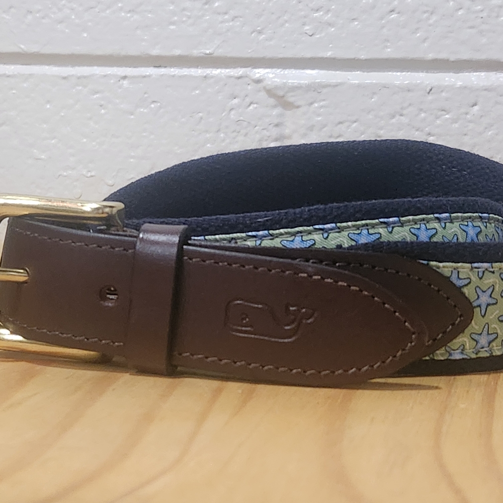 Vineyard Vines Brown Leather-Trim Whale Belt with Blue & Green Star Pattern